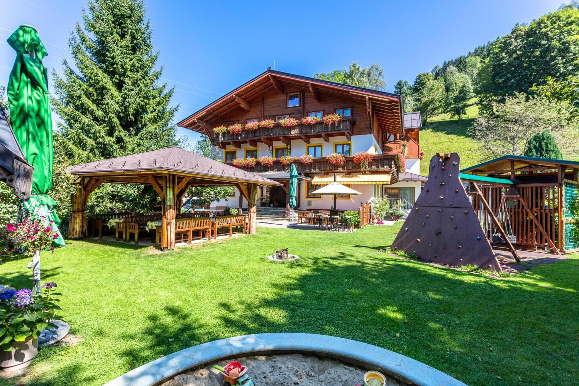 Hotel - Pension Oetzmooshof Sankt Johann im Pongau Bagian luar foto