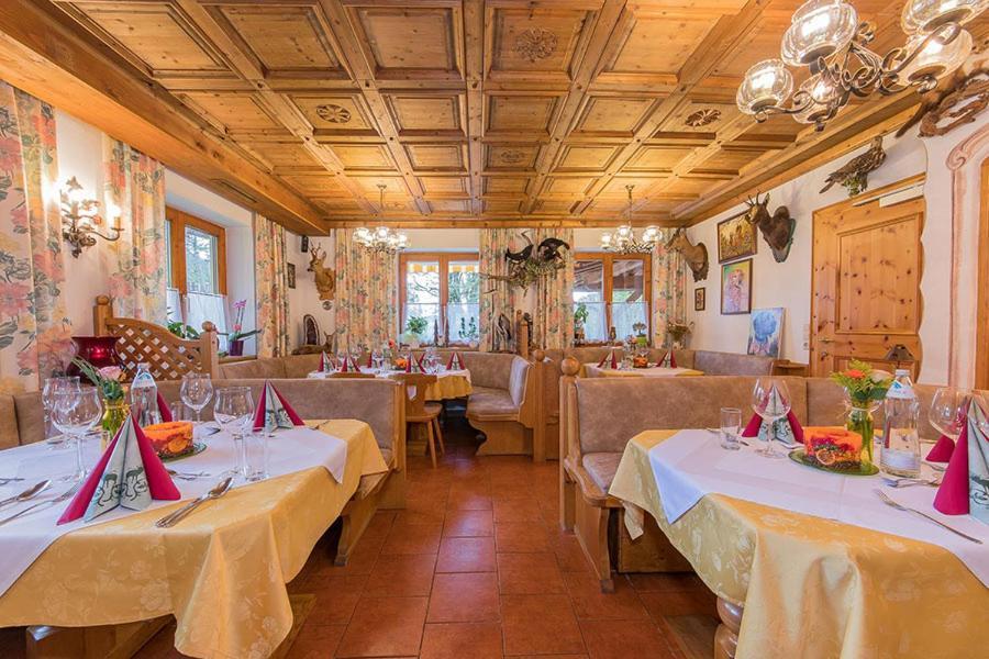 Hotel - Pension Oetzmooshof Sankt Johann im Pongau Bagian luar foto
