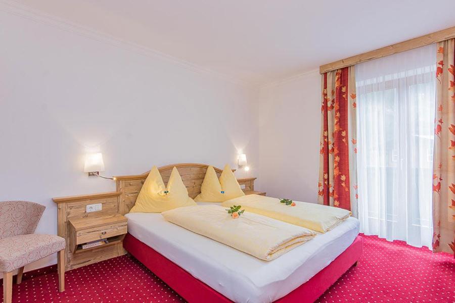 Hotel - Pension Oetzmooshof Sankt Johann im Pongau Bagian luar foto