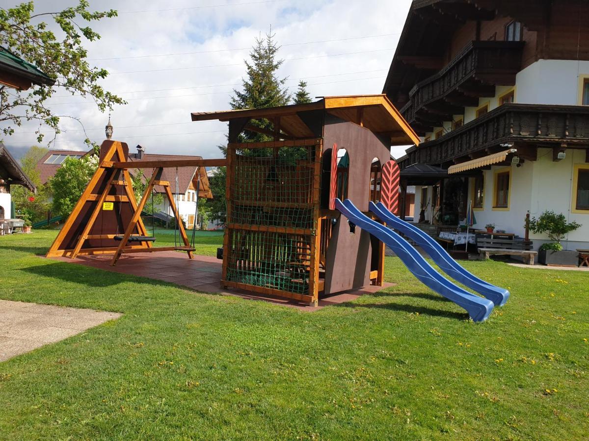 Hotel - Pension Oetzmooshof Sankt Johann im Pongau Bagian luar foto